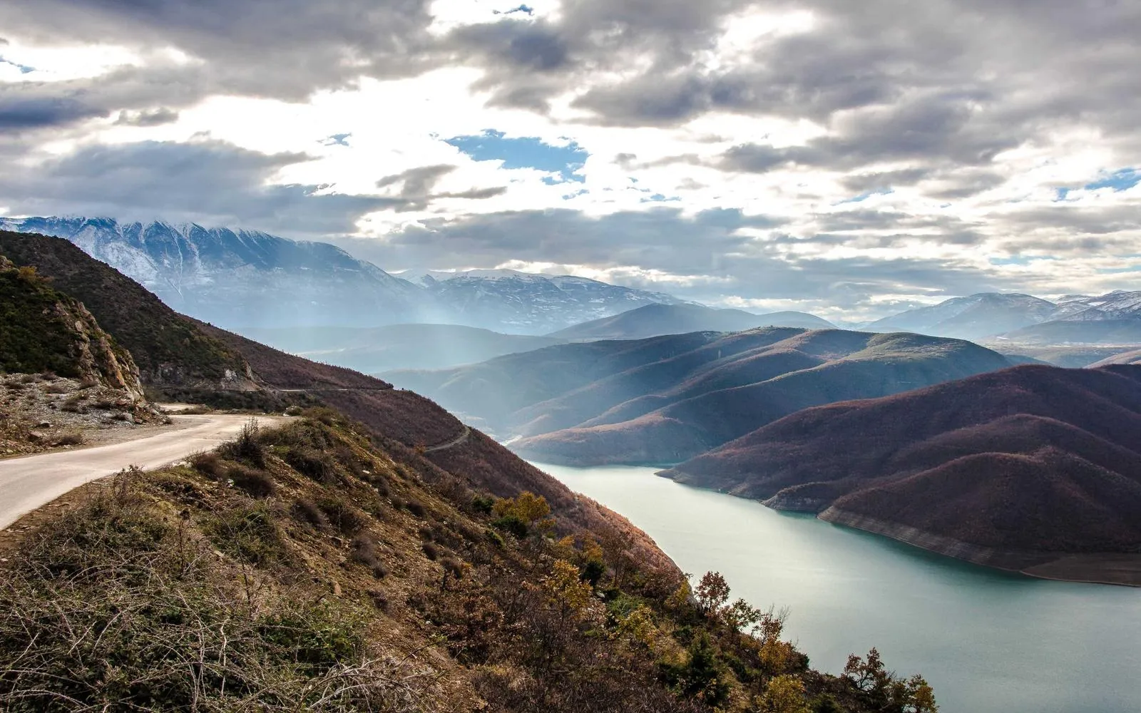 Manfrotto Video Tripod — preview 2