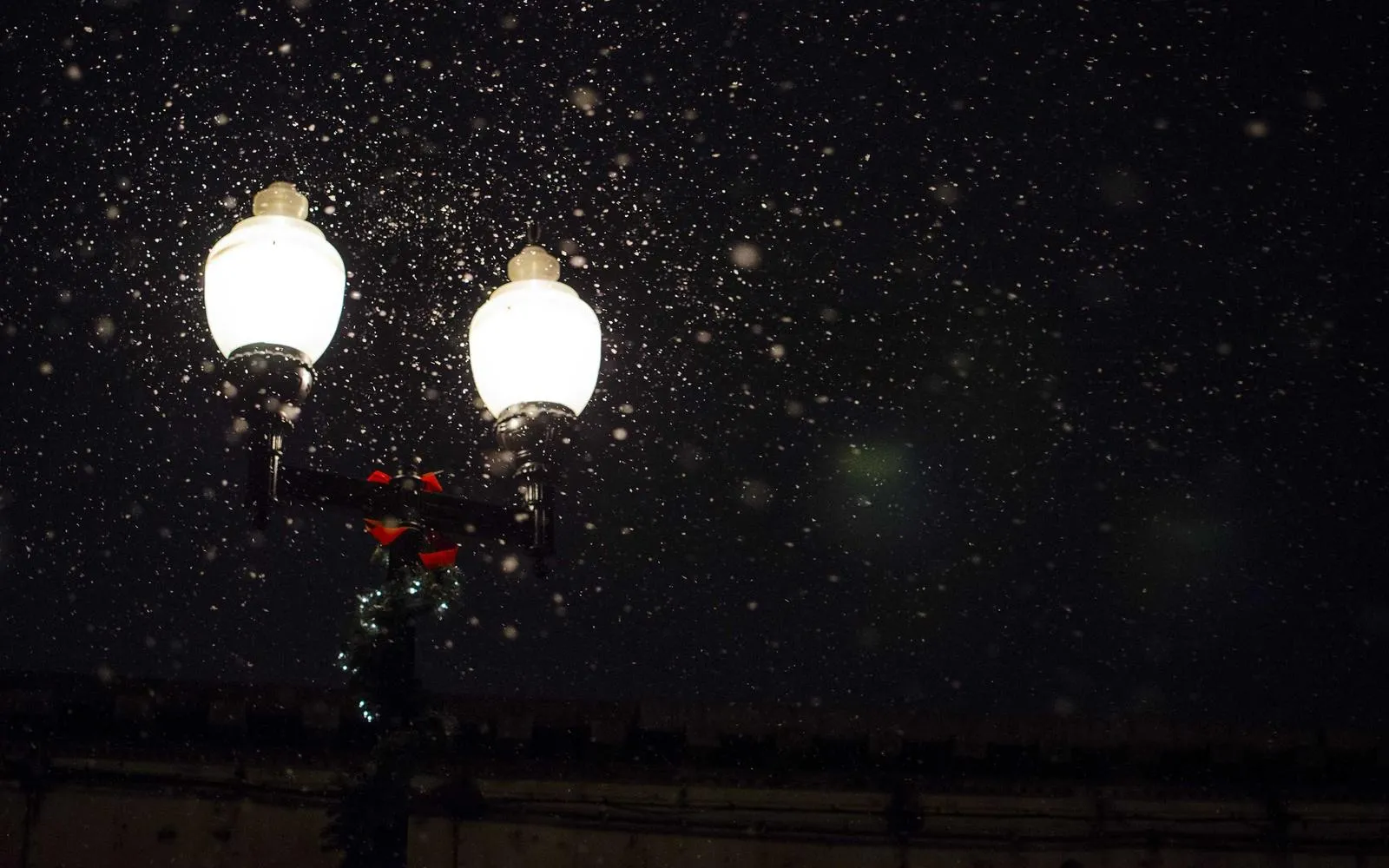 Sony Lens 16 Mm F1.8 — preview 2